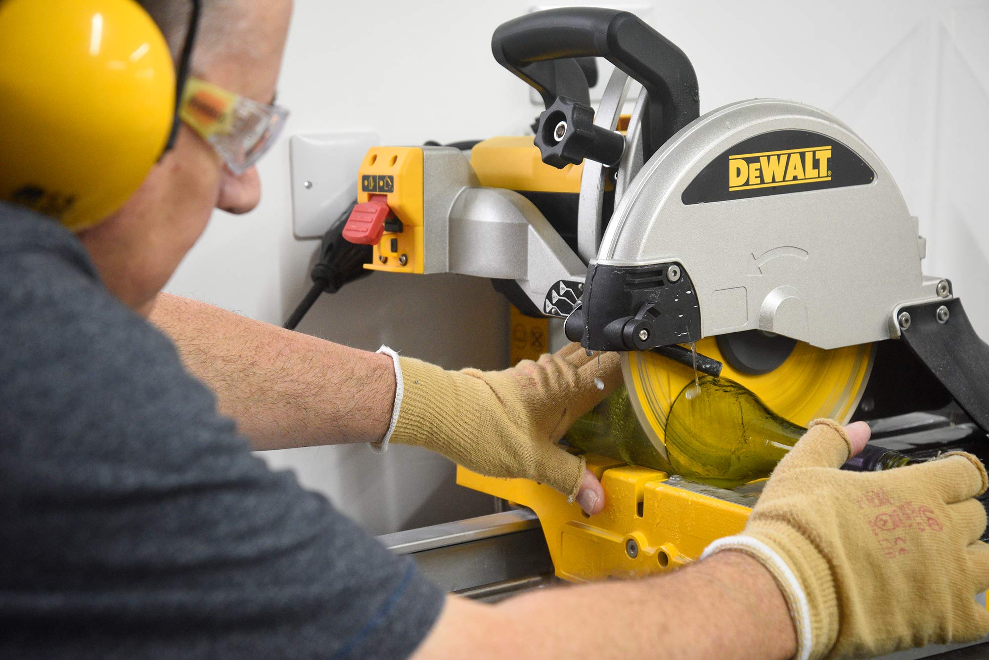 Experienced Glass artists on the Isle of Skye working with Recycled Glass 